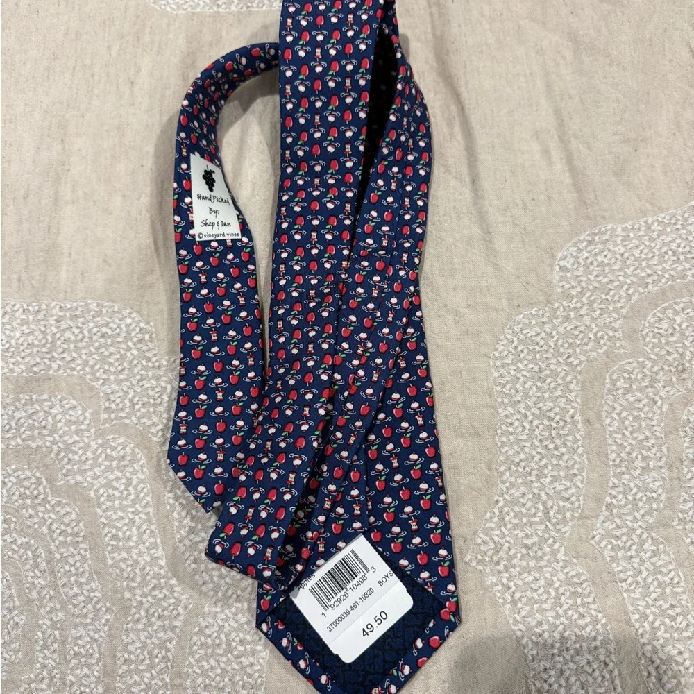 NWT Vineyard Vines Kids Tie - Navy with Red and White Pattern